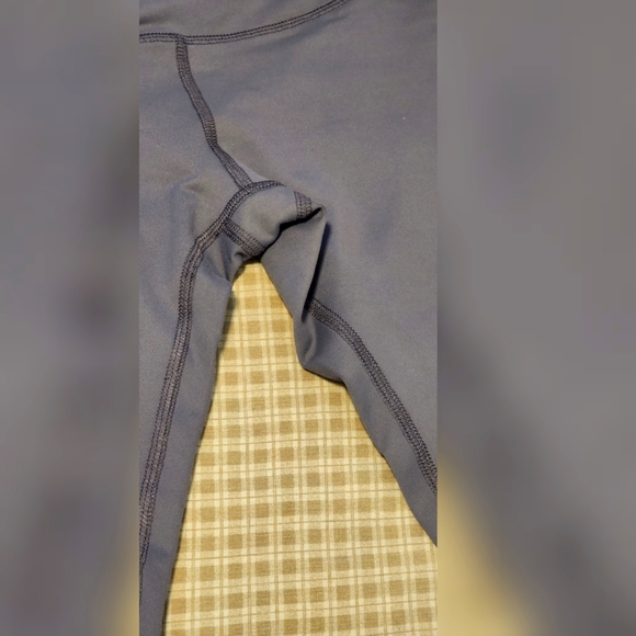 Layer 8 jogger size XS for yoga - Picture 4 of 6